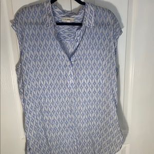 EUC Two by Vince Camuto Blue ikat tunic L